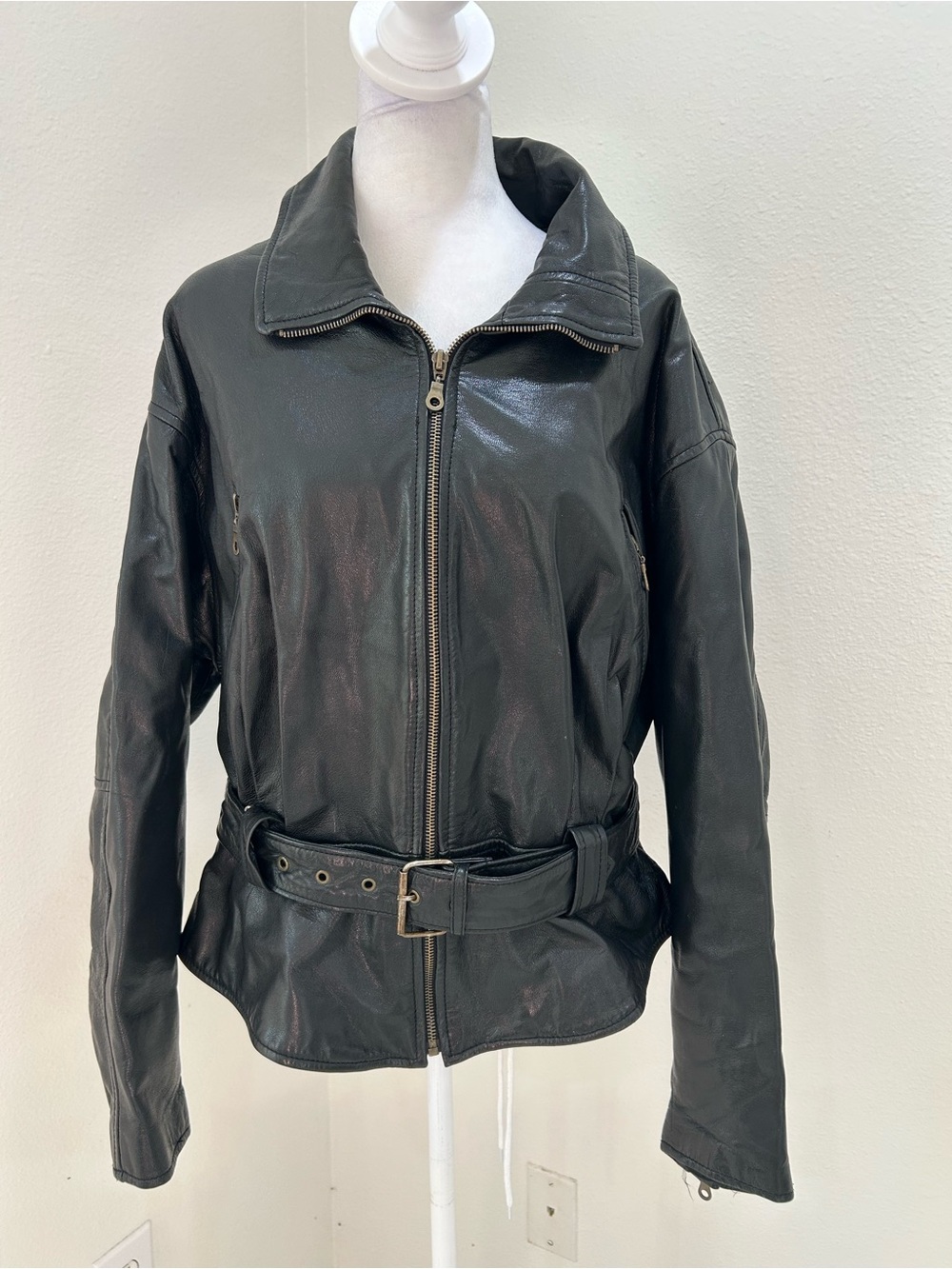 Avanti Vintage Black Leather Moto Biker Zip-Up Belted Jacket For Women, Large